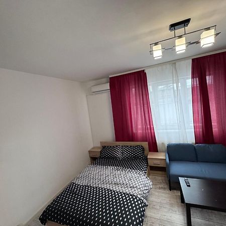Cozy Studio 10 Min Away From Th Center Of The City Bucharest Luaran gambar