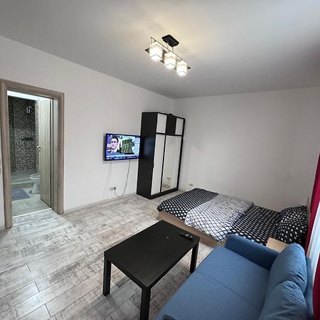 Cozy Studio 10 Min Away From Th Center Of The City Bucharest Luaran gambar